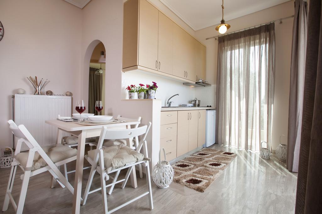 Petra Thea Apartment Kalamata Esterno foto