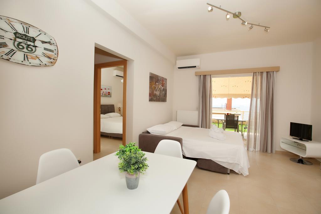 Petra Thea Apartment Kalamata Esterno foto